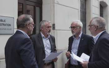 pr&eacute;sidentielle 2027 : la droite relance le d&eacute;bat sur le suppos&eacute; exc&egrave;s de fonctionnaires en france, un enjeu majeur de la campagne &eacute;lectorale.