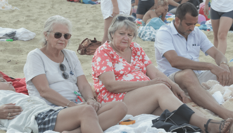 &agrave; l'occasion des 90 ans des cong&eacute;s pay&eacute;s, d&eacute;couvrez les enjeux actuels pour garantir l'acc&egrave;s effectif aux vacances pour tous, un droit encore &agrave; concr&eacute;tiser pleinement.