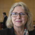 d&eacute;couvrez les enjeux du congr&egrave;s de la cgt avec la r&eacute;&eacute;lection de sophie binet et le renforcement de sa strat&eacute;gie syndicale pour d&eacute;fendre les droits des travailleurs.