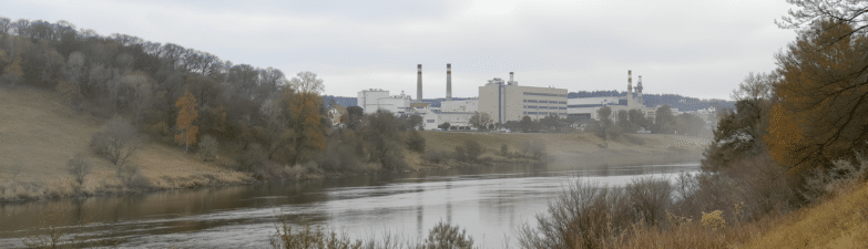 d&eacute;couvrez comment la vall&eacute;e du m&eacute;dicament en centre-val de loire s'adapte et r&eacute;agit face aux d&eacute;fis &eacute;conomiques et logistiques caus&eacute;s par le conflit au moyen-orient.