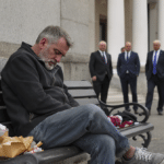 d&eacute;couvrez comment notre soci&eacute;t&eacute;, fond&eacute;e sur une croissance constante de l'abondance, est aujourd'hui &agrave; bout de souffle face &agrave; l'indiff&eacute;rence des politiques.