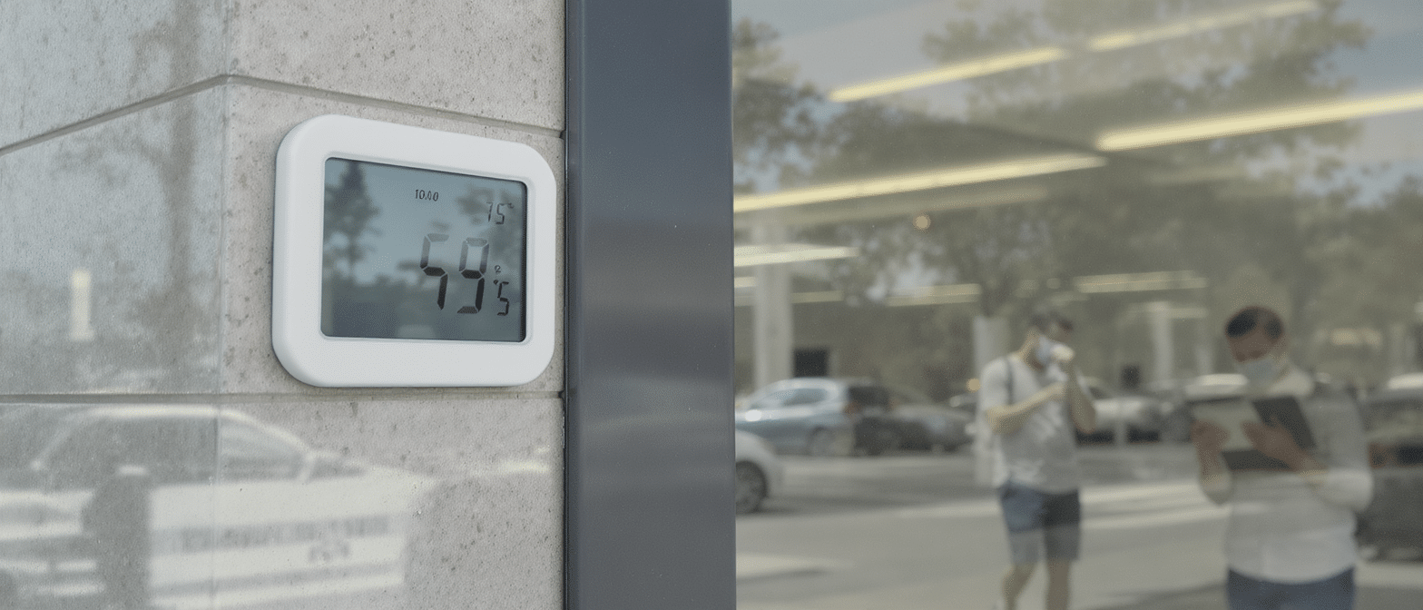 la ministre de la transition &eacute;cologique alerte sur l'impact &eacute;conomique des canicules, susceptibles de co&ucirc;ter jusqu'&agrave; 15 milliards d'euros &agrave; la france.