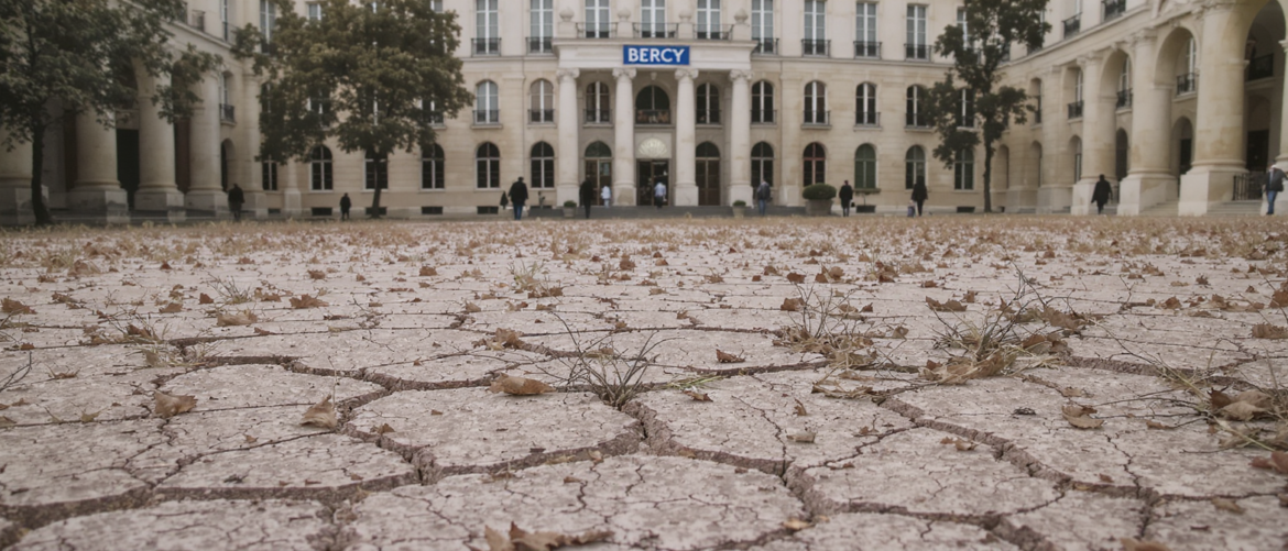 Canicules et s&eacute;cheresses : Bercy anticipe une perte de 0,1 point de croissance pour la France en 2026