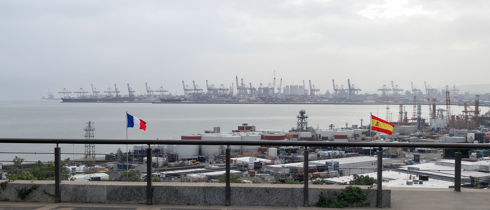 face à la puissance industrielle chinoise, la france et l’espagne adoptent des stratégies distinctes pour défendre leur industrie et renforcer leur compétitivité.