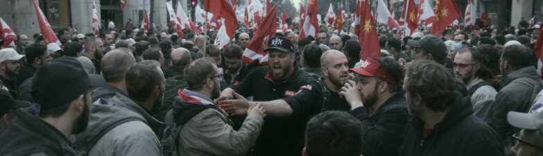 face &agrave; une col&egrave;re sociale grandissante, les syndicats peinent &agrave; encadrer et canaliser une mobilisation qui leur &eacute;chappe.